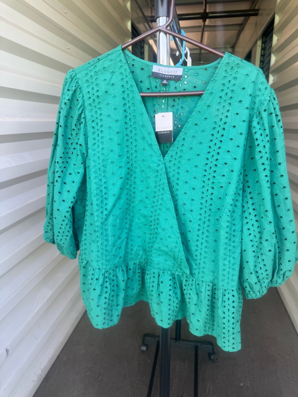 m98022559582 - "Eloquii Eyelet Lace Peplum Green Faux Wrap Blouse NWT Size 24"